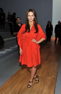 Jennifer Love Hewitt feet photo thumbnail