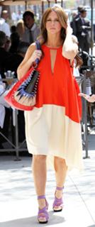 Jennifer Love Hewitt feet photo thumbnail