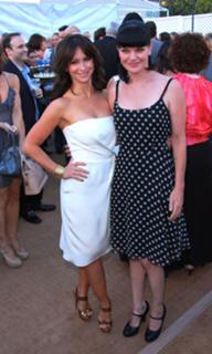 Jennifer Love Hewitt feet photo thumbnail