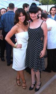 Jennifer Love Hewitt feet photo thumbnail