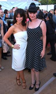 Jennifer Love Hewitt feet photo thumbnail