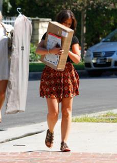 Jennifer Love Hewitt feet photo thumbnail