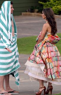 Jennifer Love Hewitt feet photo thumbnail