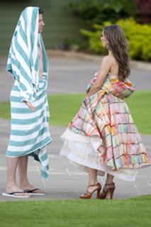 Jennifer Love Hewitt feet photo thumbnail