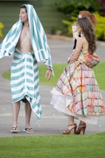 Jennifer Love Hewitt feet photo thumbnail