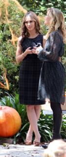 Jennifer Love Hewitt feet photo thumbnail