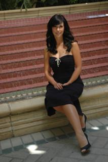 Jennifer Love Hewitt feet photo thumbnail