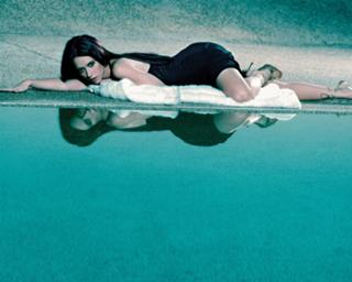 Jennifer Love Hewitt feet photo thumbnail