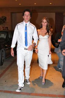 Jennifer Love Hewitt feet photo thumbnail