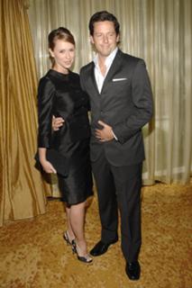 Jennifer Love Hewitt feet photo thumbnail