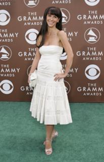Jennifer Love Hewitt feet photo thumbnail