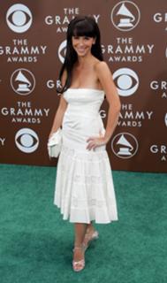 Jennifer Love Hewitt feet photo thumbnail