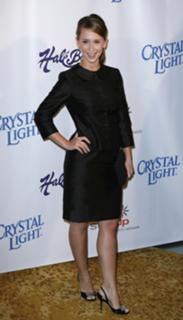Jennifer Love Hewitt feet photo thumbnail