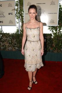 Jennifer Love Hewitt feet photo thumbnail