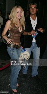 Jennifer Lyons feet photo 7