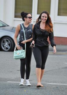 Jennifer Metcalfe feet photo thumbnail