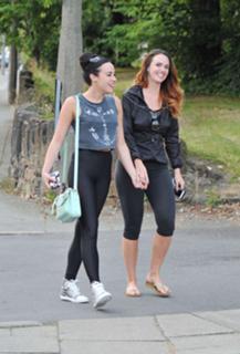 Jennifer Metcalfe feet photo thumbnail