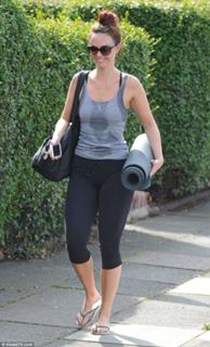 Jennifer Metcalfe feet photo thumbnail