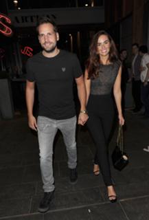 Jennifer Metcalfe feet photo thumbnail