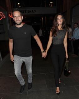 Jennifer Metcalfe feet photo thumbnail