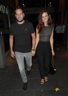 Jennifer Metcalfe feet photo thumbnail