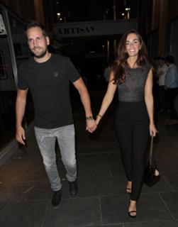 Jennifer Metcalfe feet photo thumbnail