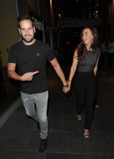 Jennifer Metcalfe feet photo thumbnail