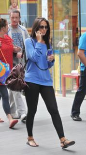 Jennifer Metcalfe feet photo thumbnail