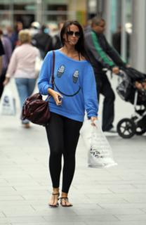 Jennifer Metcalfe feet photo thumbnail