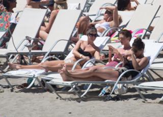 Jennifer Metcalfe feet photo thumbnail