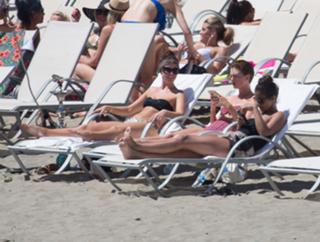 Jennifer Metcalfe feet photo thumbnail