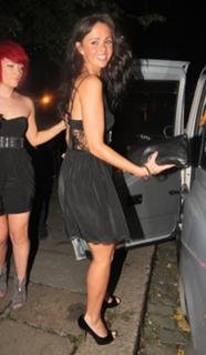 Jennifer Metcalfe feet photo thumbnail