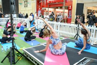 Jennifer Metcalfe feet photo thumbnail