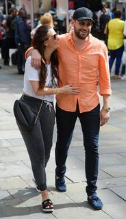 Jennifer Metcalfe feet photo thumbnail