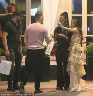 Jennifer Metcalfe feet photo thumbnail