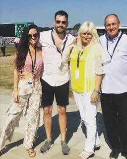 Jennifer Metcalfe feet photo thumbnail