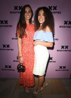 Jennifer Metcalfe feet photo thumbnail