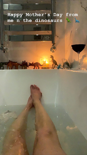 Jennifer Metcalfe feet photo thumbnail