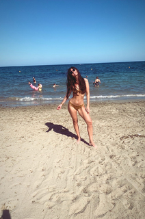 Jennifer Metcalfe feet photo thumbnail