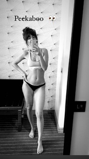 Jennifer Metcalfe feet photo thumbnail