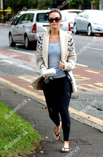 Jennifer Metcalfe feet photo thumbnail