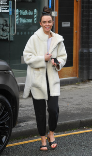 Jennifer Metcalfe feet photo thumbnail