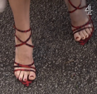 Jennifer Metcalfe feet photo thumbnail