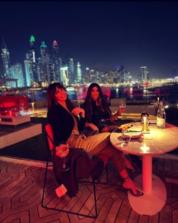 Jennifer Metcalfe feet photo thumbnail