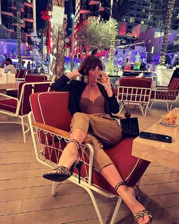 Jennifer Metcalfe feet photo thumbnail