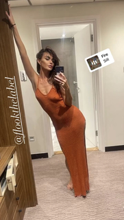 Jennifer Metcalfe feet photo thumbnail