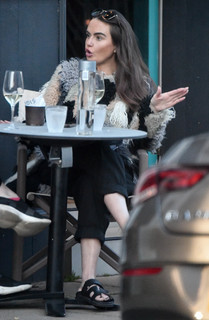 Jennifer Metcalfe feet photo thumbnail