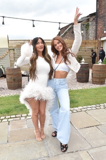 Jennifer Metcalfe feet photo thumbnail