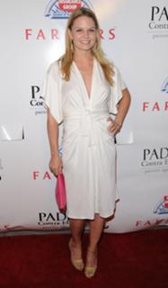 Jennifer Morrison feet photo thumbnail