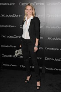 Jennifer Morrison feet photo thumbnail